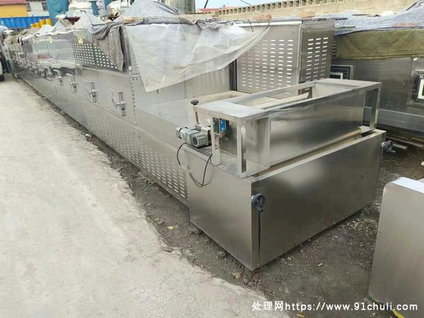 

隧道式微波干燥杀菌设备160KW