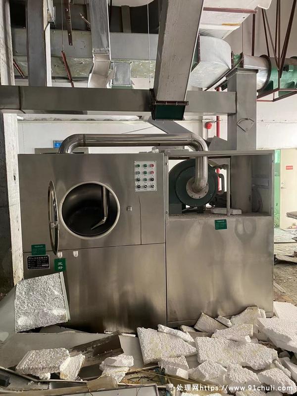 

制药厂处理江西聚能1000型全封闭糖衣机，成色不错