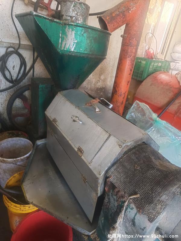 

青江130榨油机，22kw，上料机2个