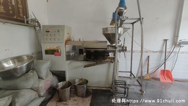 

125型螺旋榨油机换新，业务量增大，低价处理