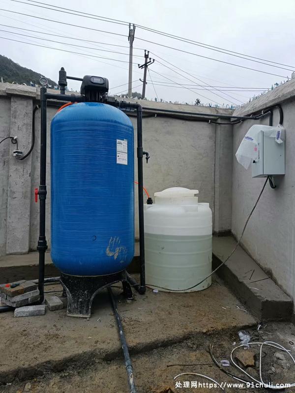 

10吨全自动软化水设备适用于多种水源