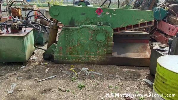 

江苏废铁剪切机刀口1000压力200吨新密封圈可用包用