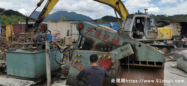 

200吨鳄鱼剪切机1米刀口二手带油