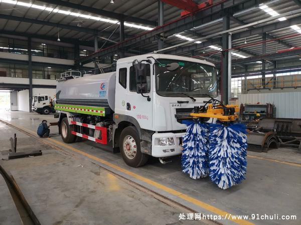 转让个人二手城市高速护栏清洗车