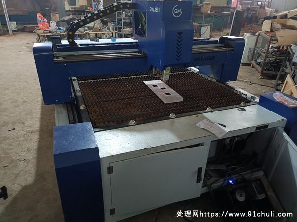 

3015激光切割机1000瓦质保一年便宜卖