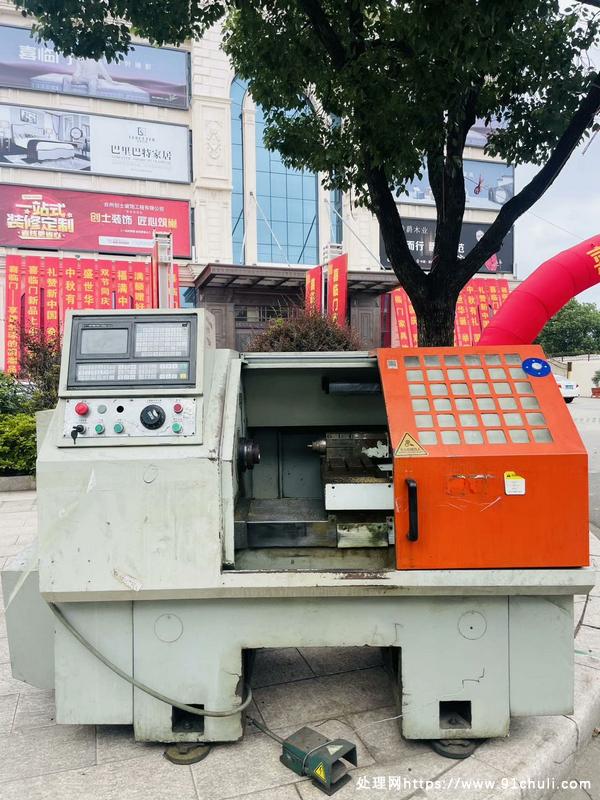 

海德曼300/6130数控机床，配980TDb系统