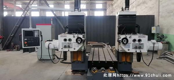 

2米型双面数控铣床2000x700五轴凯恩帝系统