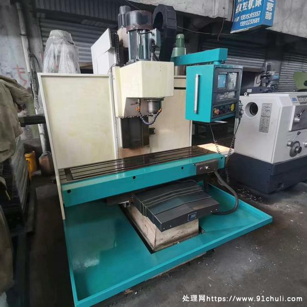 

DH-320数控铣床三轴800x400x400正常使用