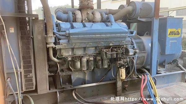 

三菱重工S12H-PTA-S1000KW发电机组