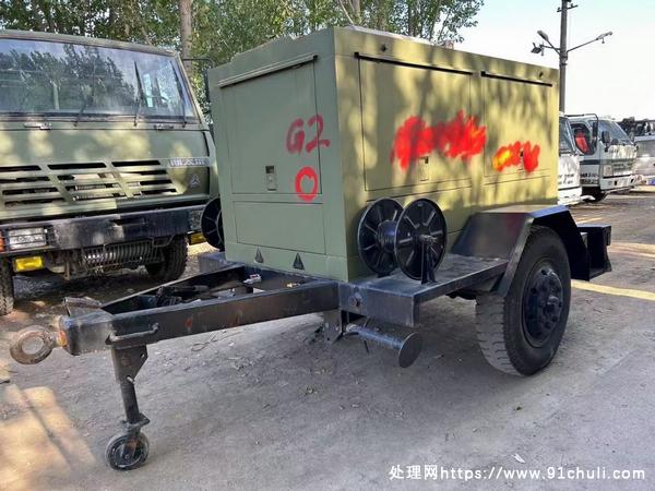 

标题：新到75千瓦拖挂发电车6缸康明斯纯新状态