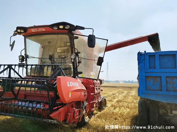 

雷沃GM100籽粒收割机2022年4月车530小时无毛病