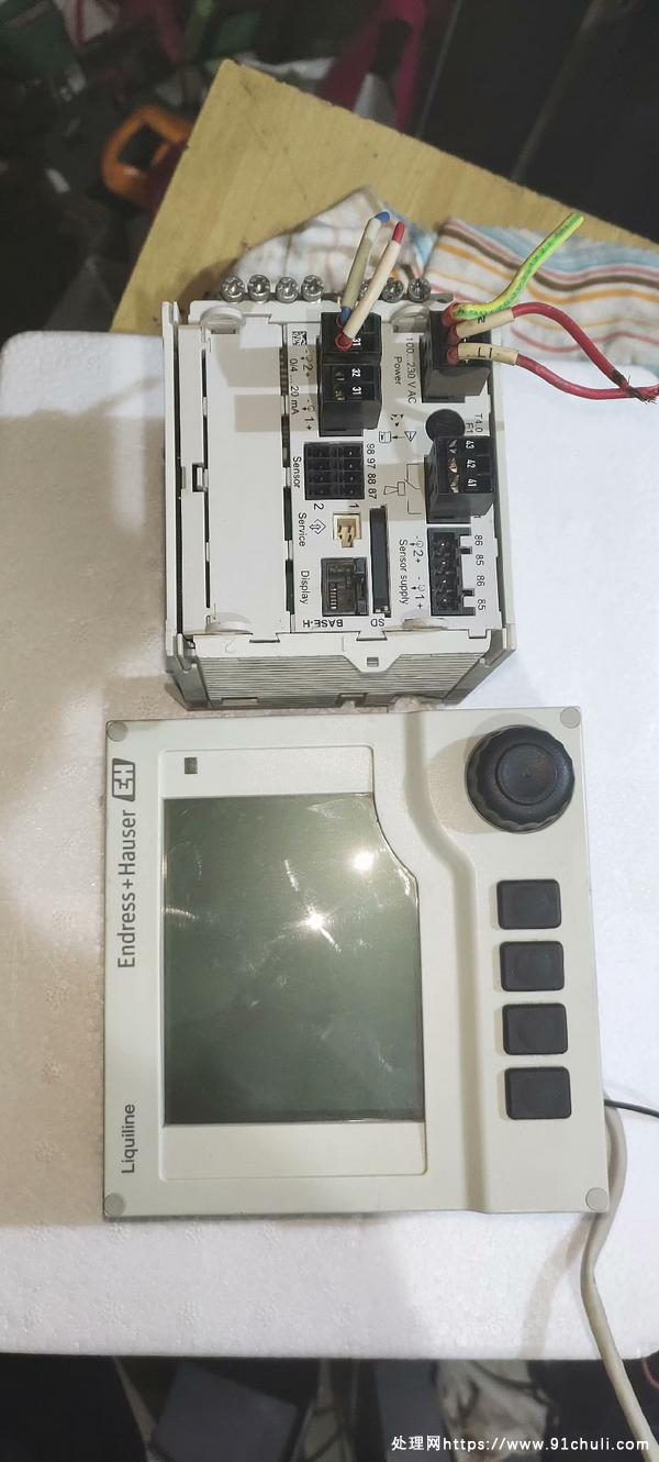 

E+H CM442R分析仪成色好