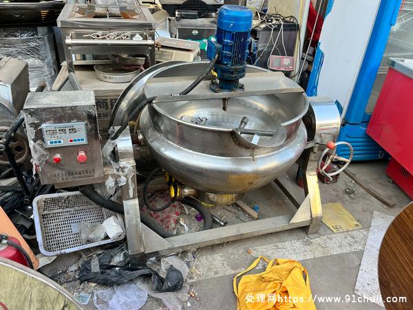 转让个人二手200升倾斜出料方式夹层锅