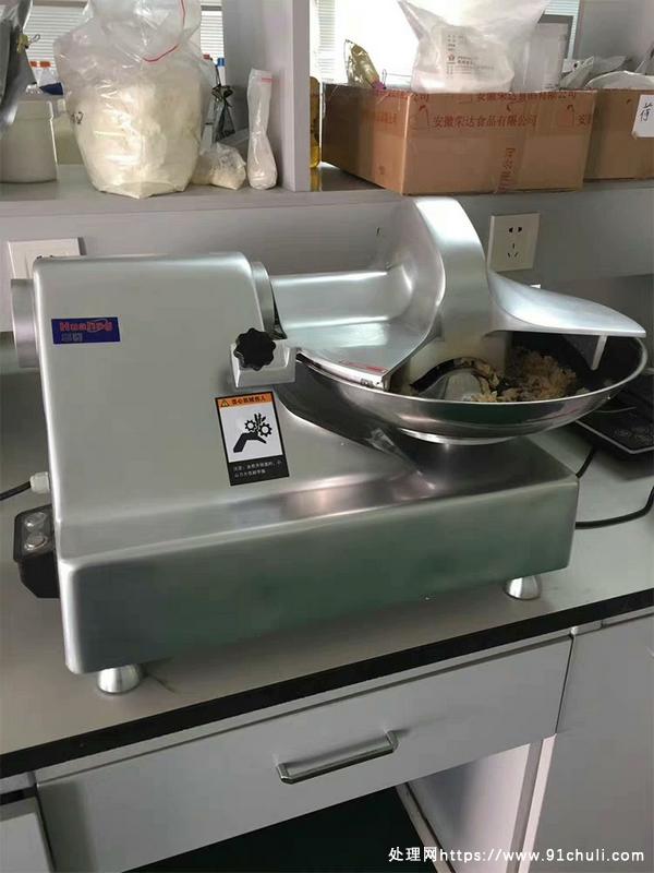 

华凌斩拌机切末切馅八成新