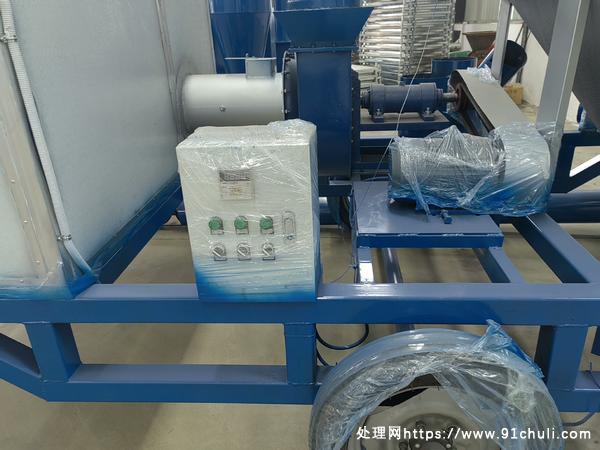 

2吨粮食烘干机智能温控循环烘干多燃料多种作物适用