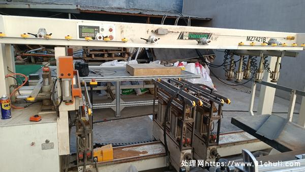 

南兴木工四排钻设备大品牌稳定性好