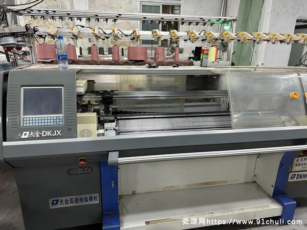 

出售大金12针电脑横机9000元毛衣厂
