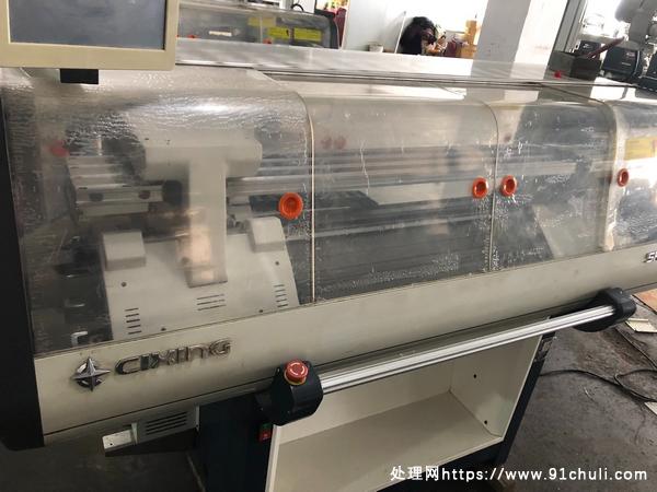 

慈星30寸16针双系统电脑横机做领子高速高效首选