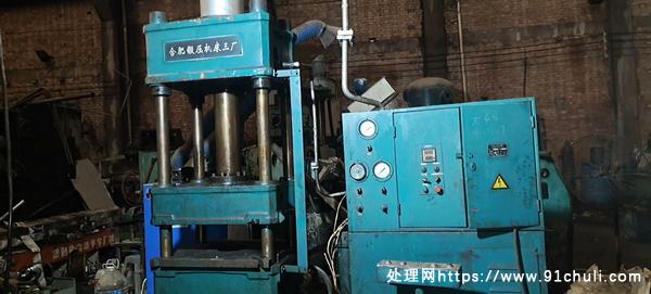 

合肥100吨四柱液压机洛阳便宜出售