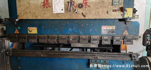 

折弯机2.5米功能齐全自提