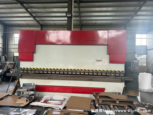 

精品250折弯机15万可直接生产