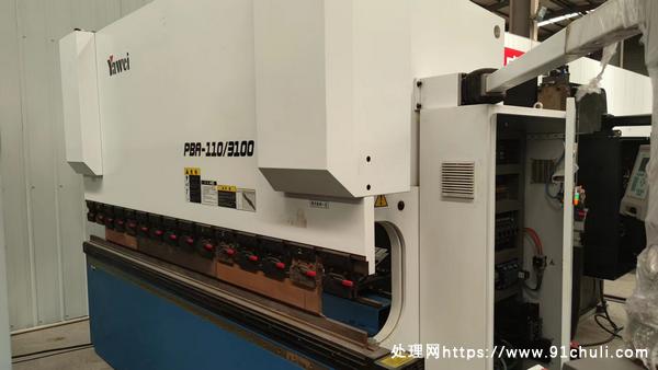 

亚威电液110/3100折弯机4+1轴53T全新热卖