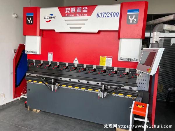 

和尘63t2500电液数控折弯机4+1轴高端全新机