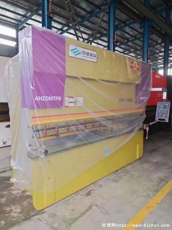 

中德110吨3200数控折弯机E21变频高精度