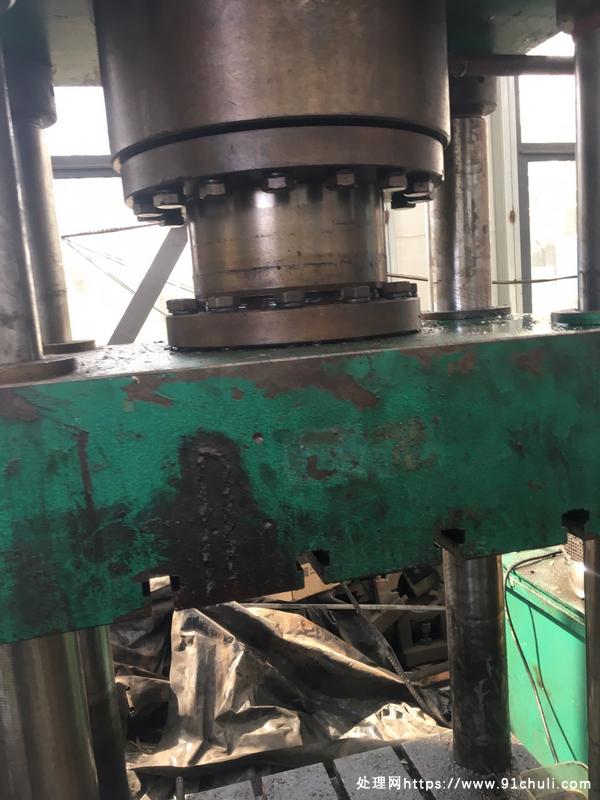

260吨四柱液压机600×600，价格实惠
