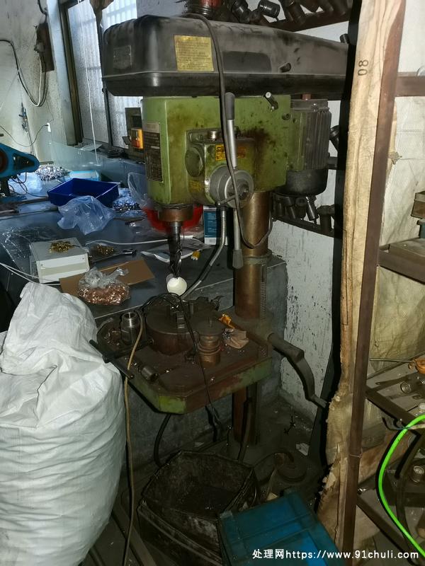 

西湖牌JZ-25B立式钻床九成新正常使用