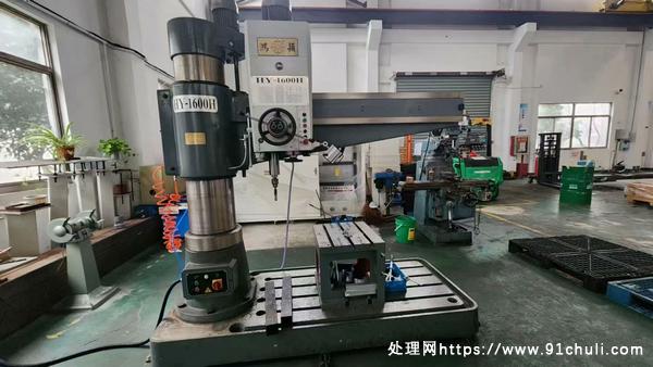 

鸿颖1600摇臂钻床9.9成新2023年便宜卖