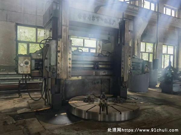 

齐齐哈尔立式车床2.5米导轨原厂花纹全新出售