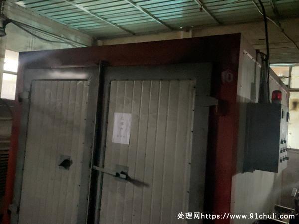 

喷塑烘箱3.2mx2.4mx2.1m带铁架一年新机