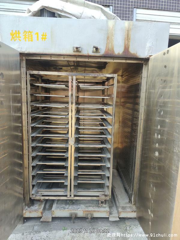 

热风循环烘箱，价两千元