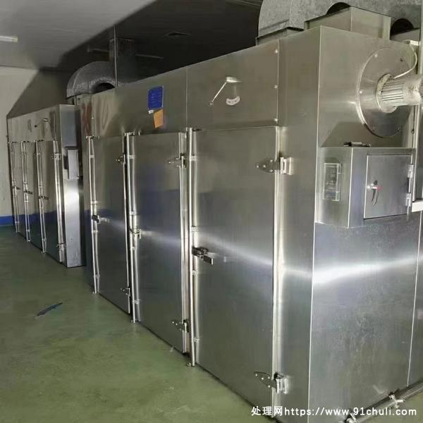 

范群三门六车烘箱成色极好