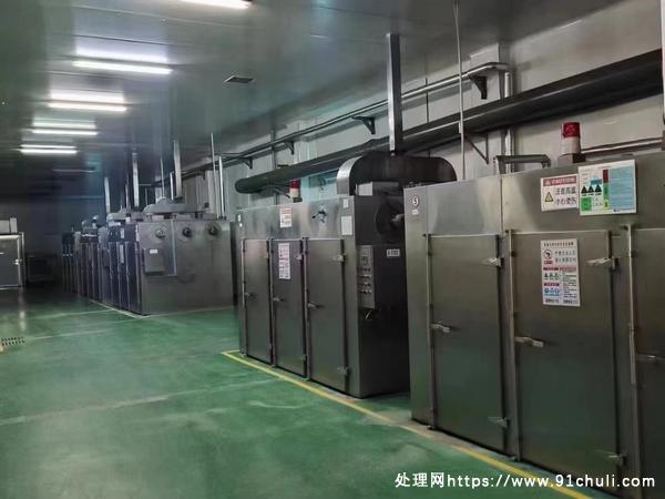 

转让3门6车热风循环烘箱8台全新