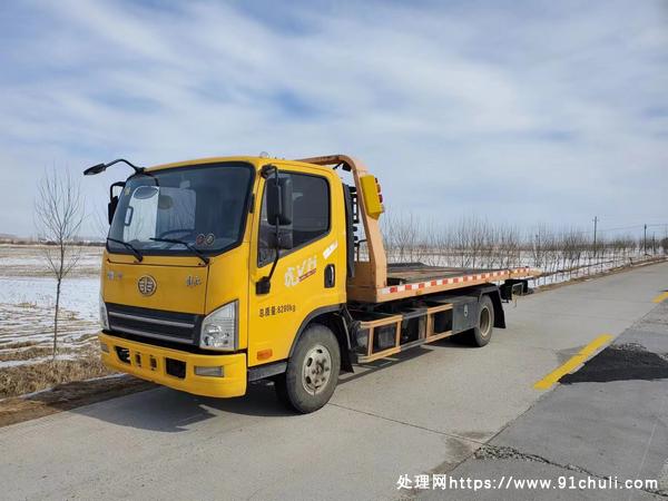 

18年解放虎VH清障车，无事故，车况好