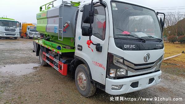 

出售4加2清洗吸污车23年3千公里准新车