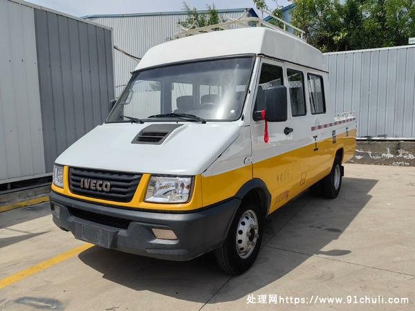 

依维柯电力工程车多座国五精品