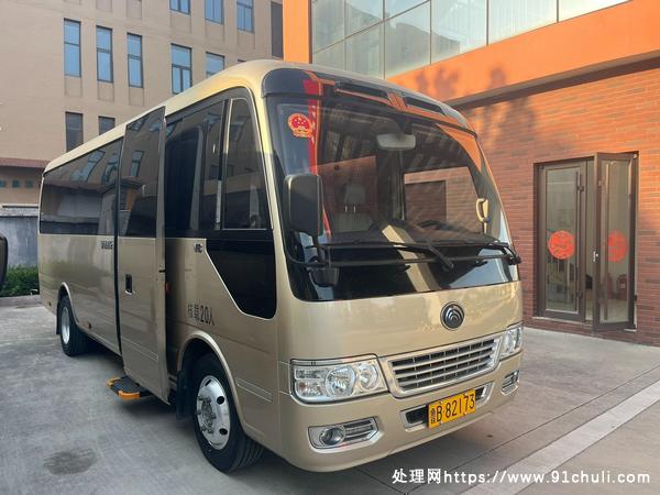 

宇通T7 6.0V8汽油自动档 非营运20座