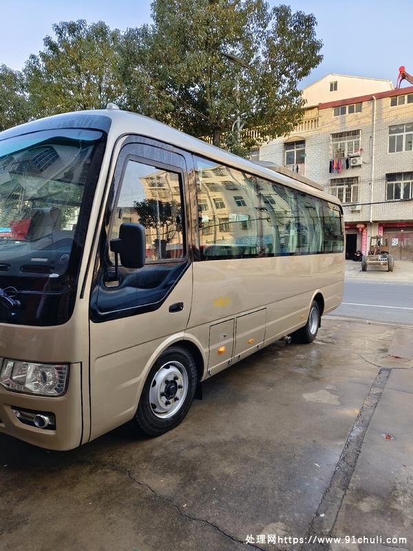 转让个人二手28座宇通6729DT5客车