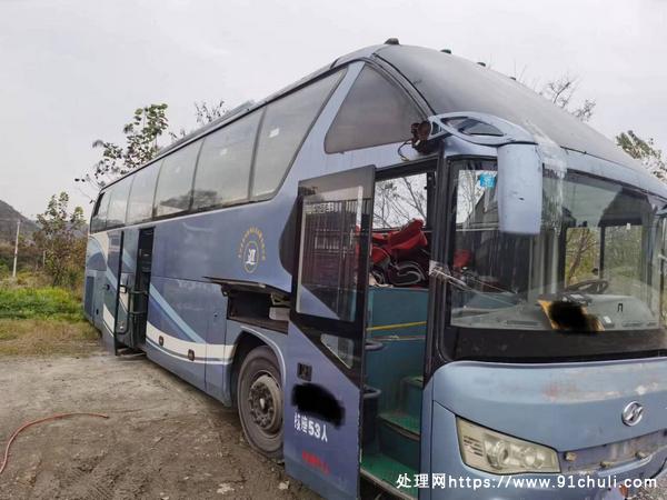 

金龙海格53座客车12米+大空间多功能改装
