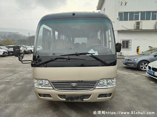 

宇通E7，续航150-160公里，每公里0.3元