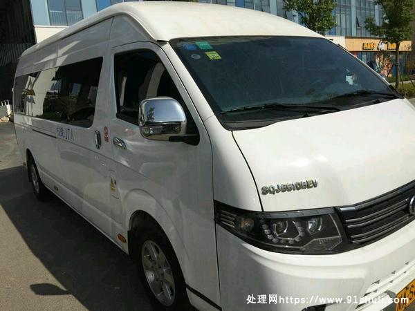 

高续航新能源客车，不限行不限号！