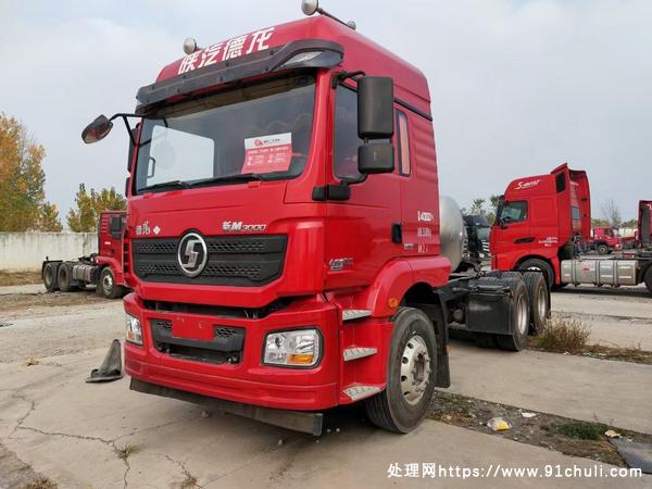 

德龙M3000LNG燃气牵引车，460马力潍柴，国六