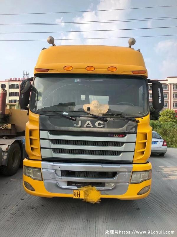 

2014潍柴375牵引车33方罐车况良好刚保养双险超赔险