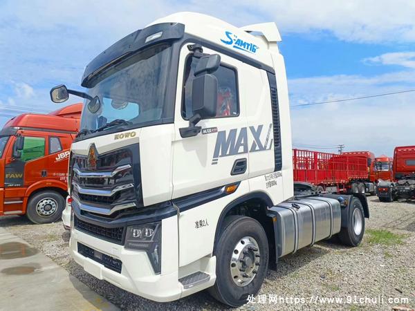 

豪沃MAX自动挡牵引车490马力德国曼