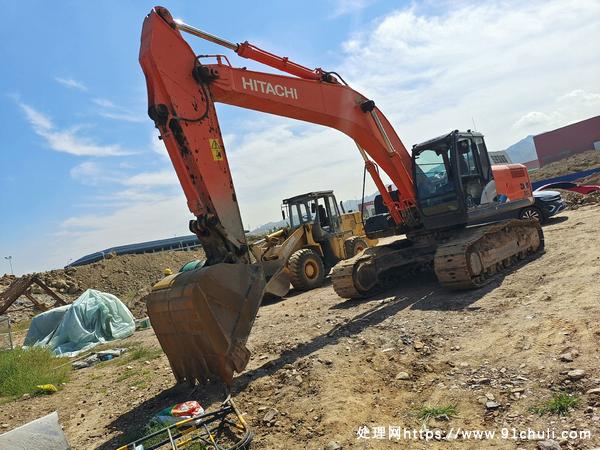 

日立300-5A纯土方车，6000小时无故障出售