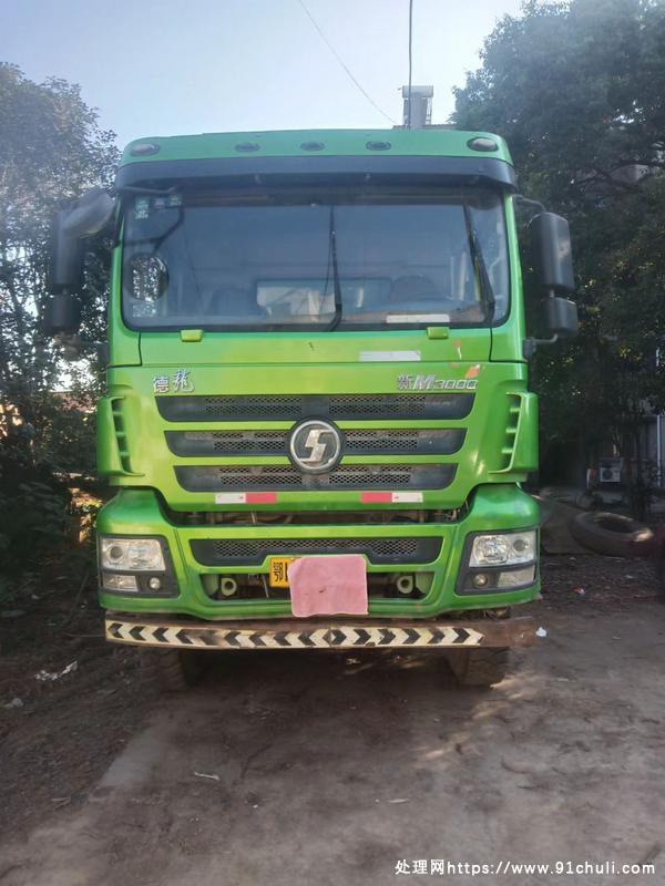 

17年陕汽德龙M3000自卸车，350马力国五