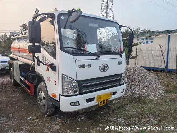 

解放虎VN130马力22年5.1方5000公里7万